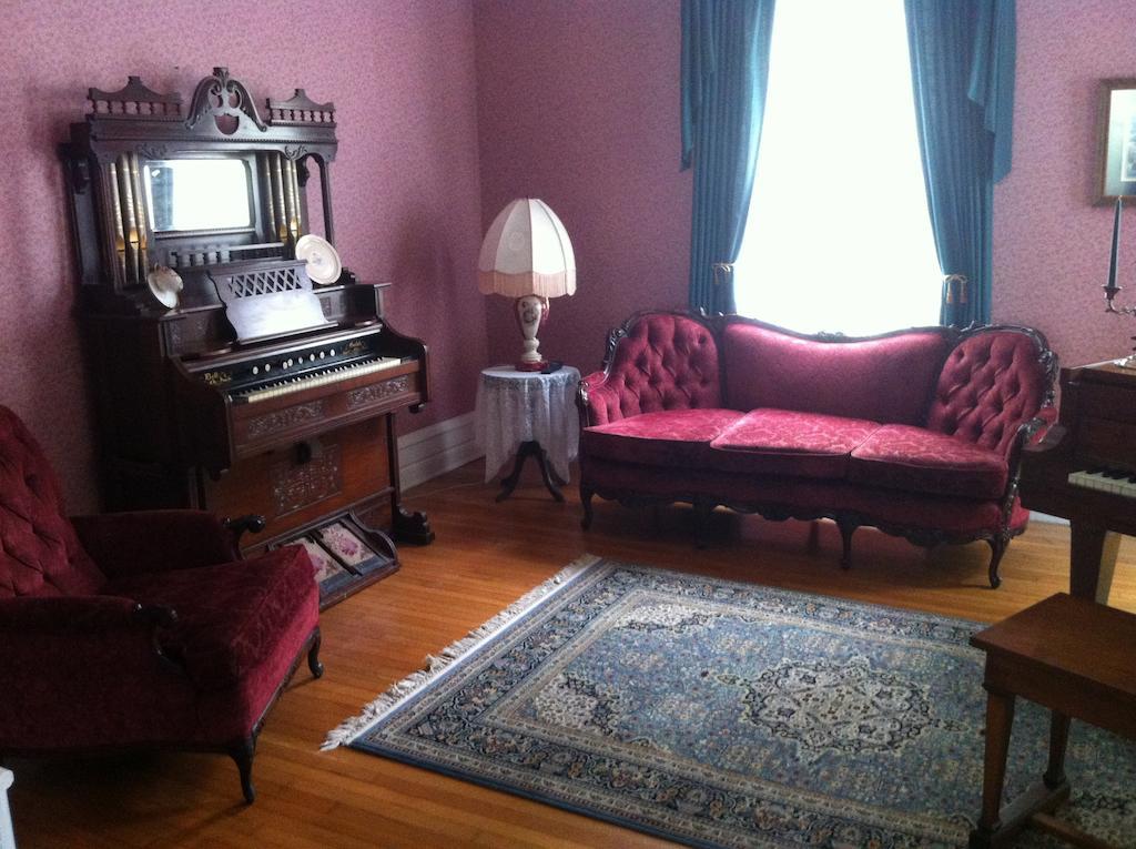 Grand Avenue Bed And Breakfast Carthage Eksteriør bilde
